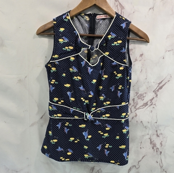 ModCloth Shirt Women Small Blue Pin Up Bird Floral Lilly Pad Trollied Dolly Tank - Picture 1 of 10